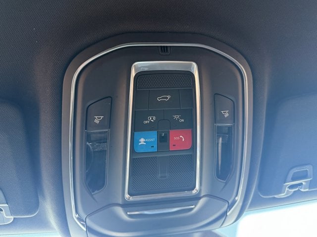 2022 Jeep Grand Cherokee Altitude