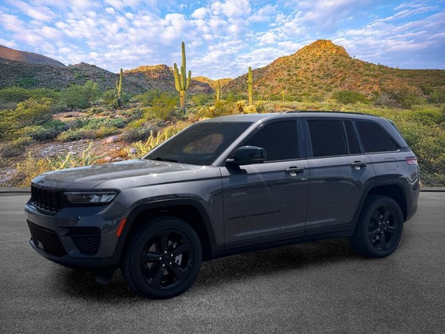 2022 Jeep Grand Cherokee Altitude