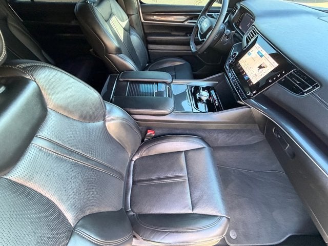 2024 Jeep Wagoneer BASE