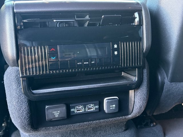 2024 Jeep Wagoneer BASE