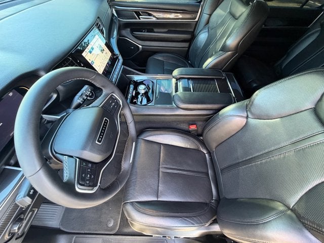 2024 Jeep Wagoneer BASE