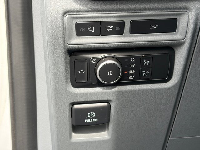 2022 Ford F-150 Base