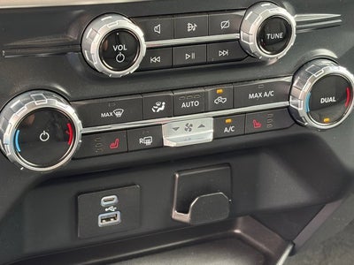 2022 Ford F-150 Base