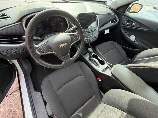 2025 Chevrolet Malibu LS