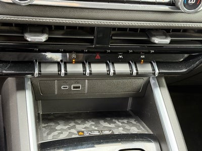 2023 Chevrolet Colorado 4WD LT