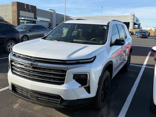 2024 Chevrolet Traverse FWD LT