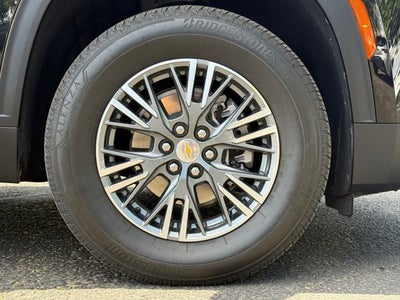 2025 Chevrolet Traverse FWD LT