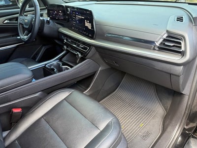 2025 Chevrolet Traverse FWD LT