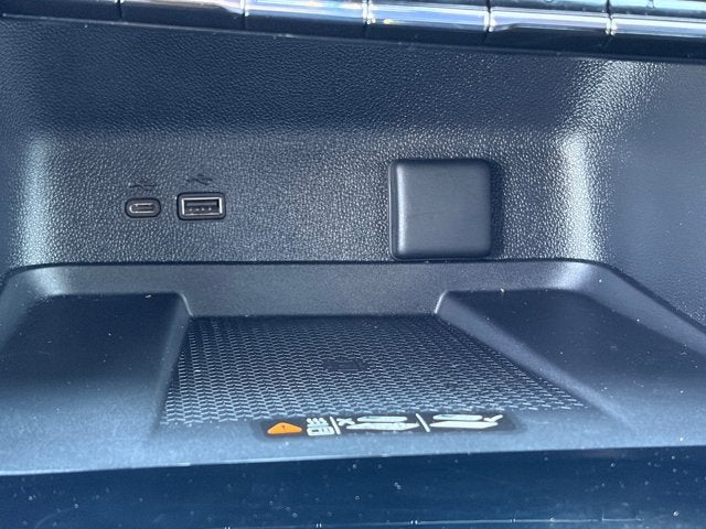 2025 Chevrolet Traverse FWD RS