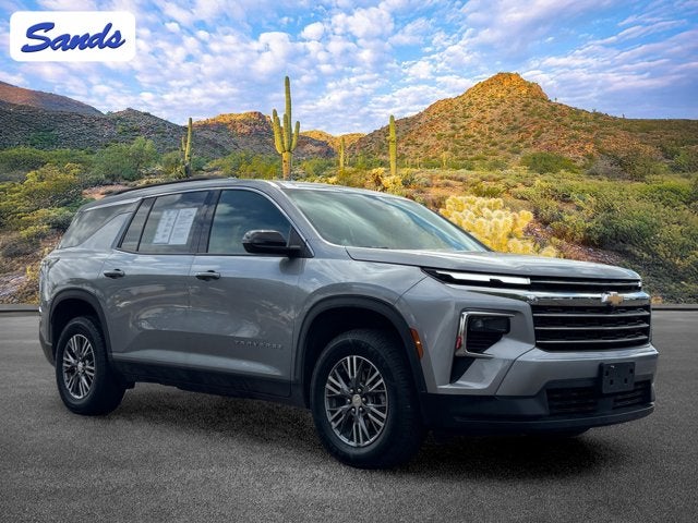 2025 Chevrolet Traverse AWD LT