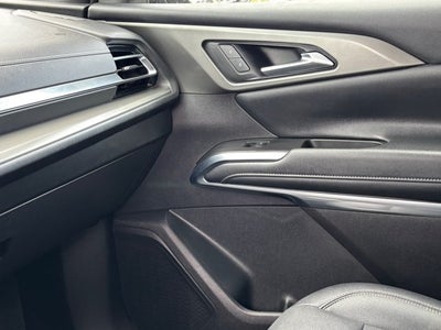 2025 Chevrolet Traverse AWD LT