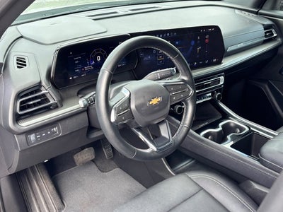 2025 Chevrolet Traverse AWD LT