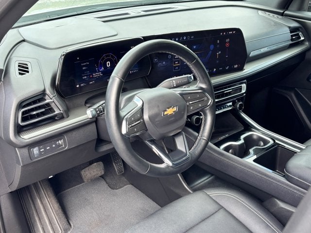 2025 Chevrolet Traverse AWD LT
