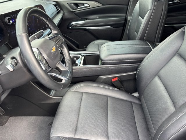 2025 Chevrolet Traverse AWD LT