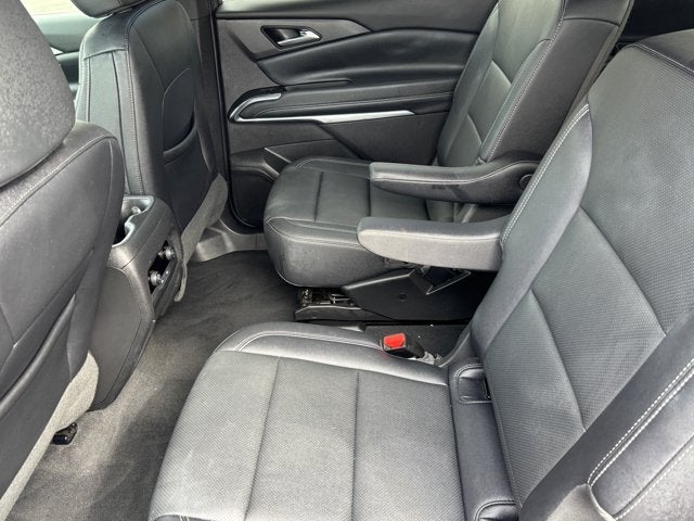 2025 Chevrolet Traverse AWD LT