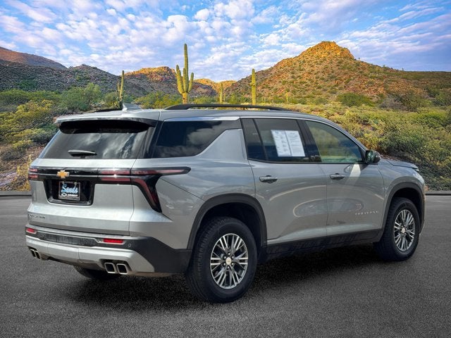 2025 Chevrolet Traverse AWD LT