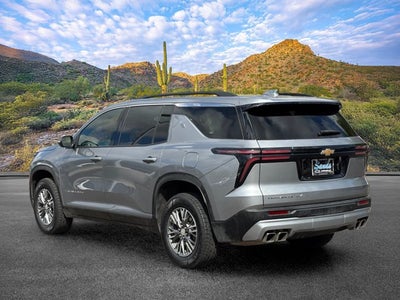 2025 Chevrolet Traverse AWD LT