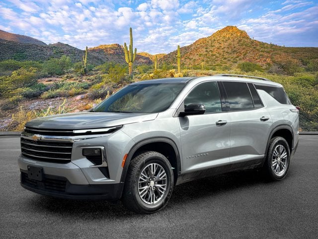 2025 Chevrolet Traverse AWD LT