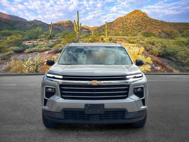 2025 Chevrolet Traverse AWD LT