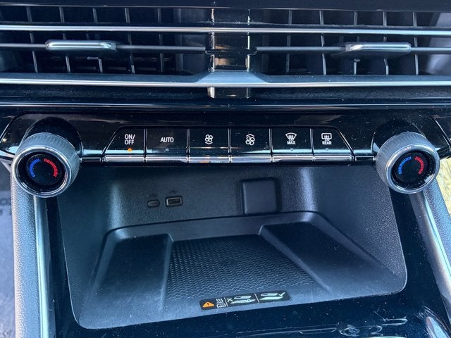 2024 Chevrolet Traverse Base