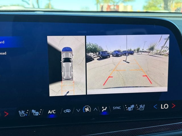 2024 Chevrolet Traverse Base