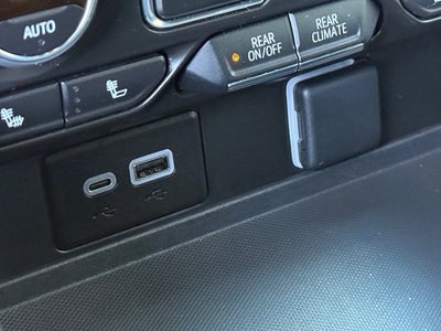 2024 Chevrolet Suburban RST