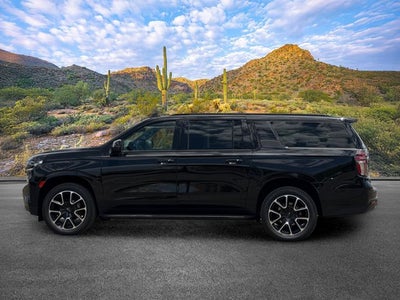 2023 Chevrolet Suburban RST