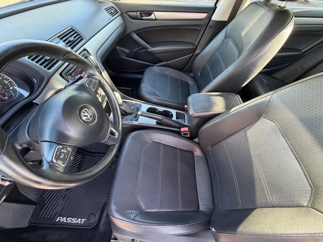 2015 Volkswagen Passat Base