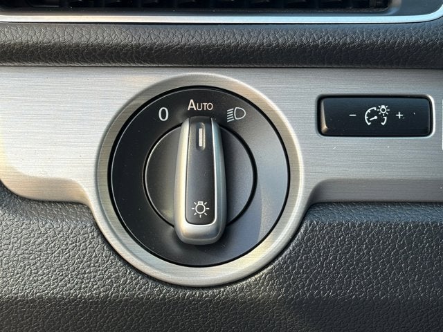 2015 Volkswagen Passat Base