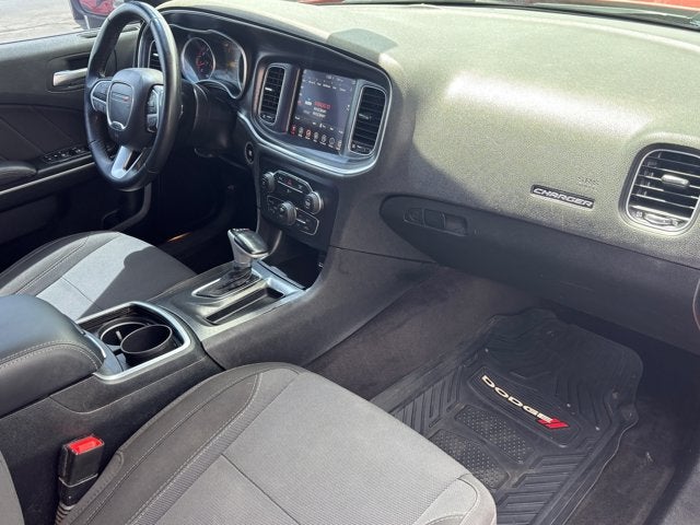 2017 Dodge Charger SXT