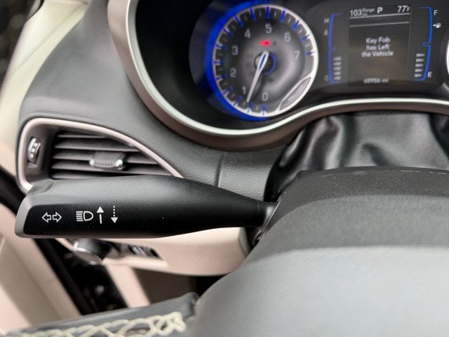 2023 Chrysler Voyager LX