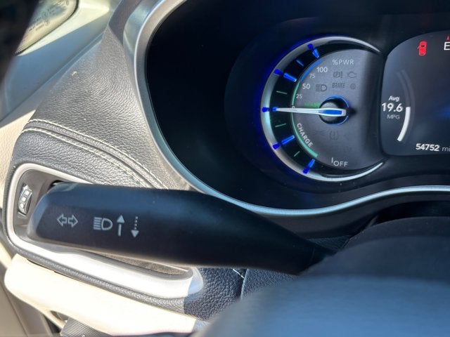 2024 Chrysler Pacifica Hybrid Select