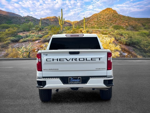 2022 Chevrolet Silverado 1500 LTD Custom
