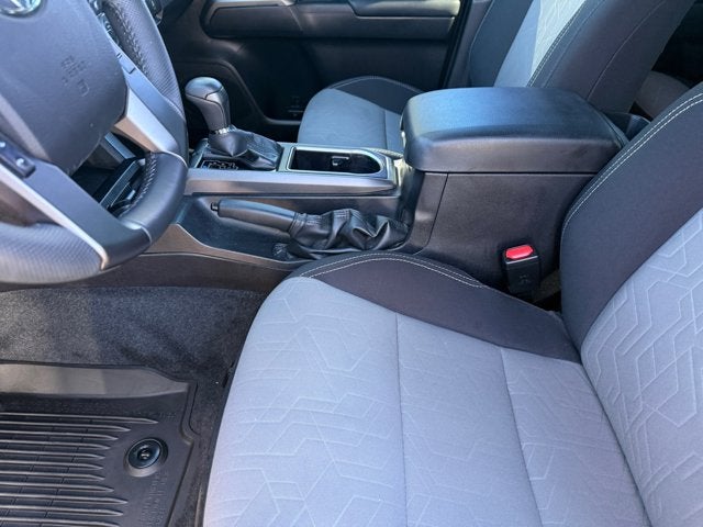 2022 Toyota Tacoma 2WD Base