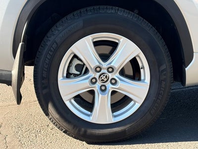 2022 Toyota Highlander Hybrid LE