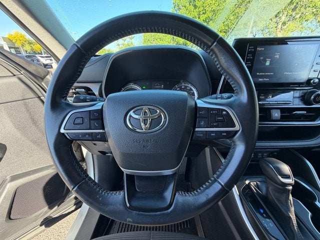 2022 Toyota Highlander Hybrid LE