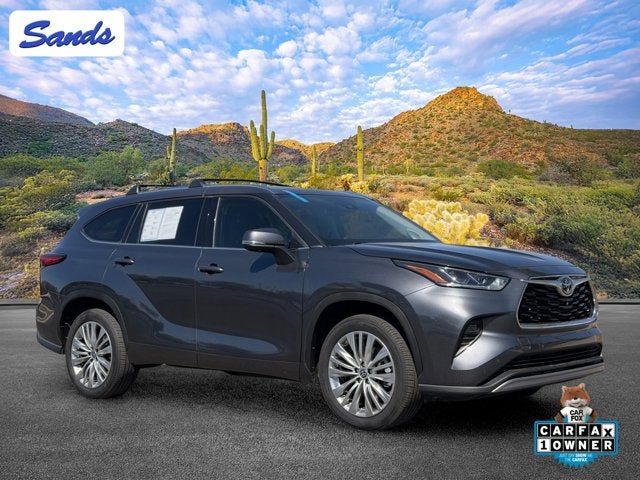 2023 Toyota Highlander Base