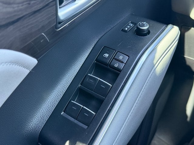 2023 Toyota Highlander Base