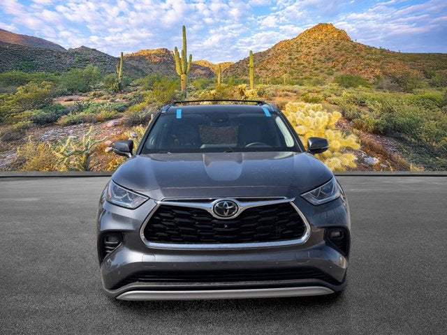 2023 Toyota Highlander Base