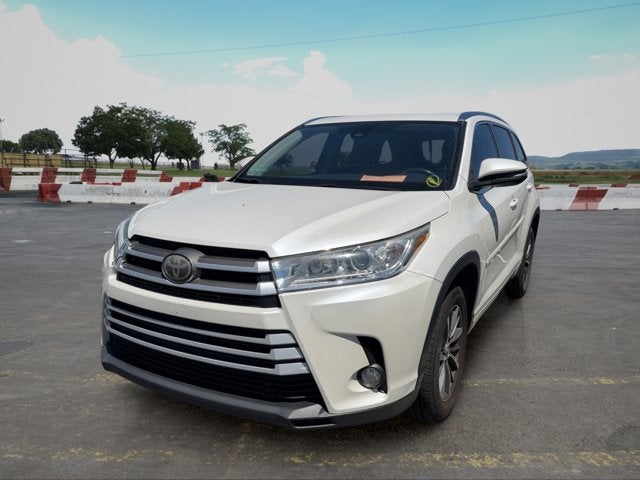 2018 Toyota Highlander Base