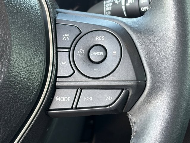 2025 Toyota Corolla Cross XLE