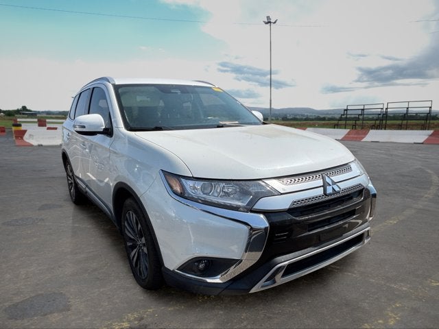 2020 Mitsubishi Outlander Base