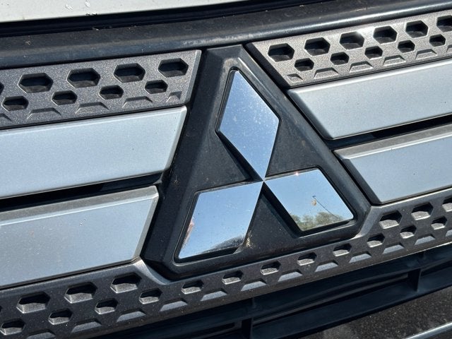 2020 Mitsubishi Outlander Base