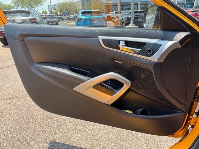 2013 Hyundai Veloster w/Black Int