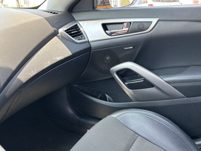 2013 Hyundai Veloster w/Black Int