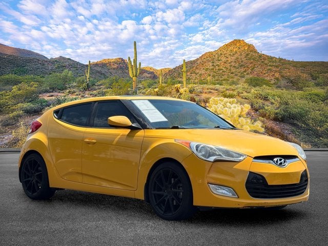 2013 Hyundai Veloster w/Black Int