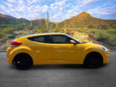 2013 Hyundai Veloster w/Black Int