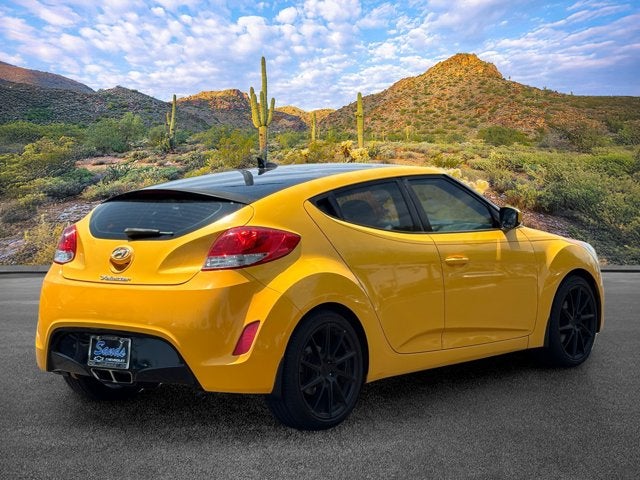 2013 Hyundai Veloster w/Black Int