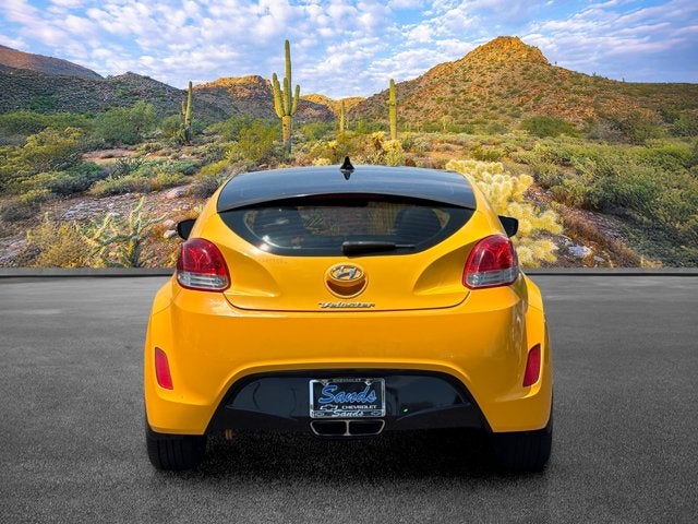 2013 Hyundai Veloster w/Black Int