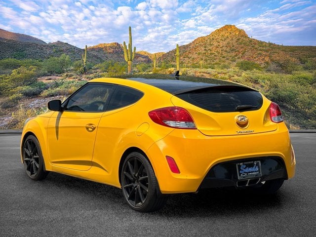 2013 Hyundai Veloster w/Black Int